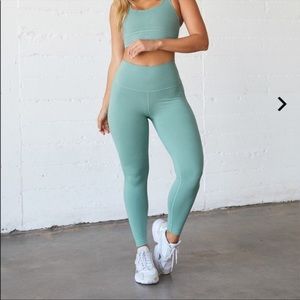 SET Active LUXFORM set (leggings and top) JUNGLE